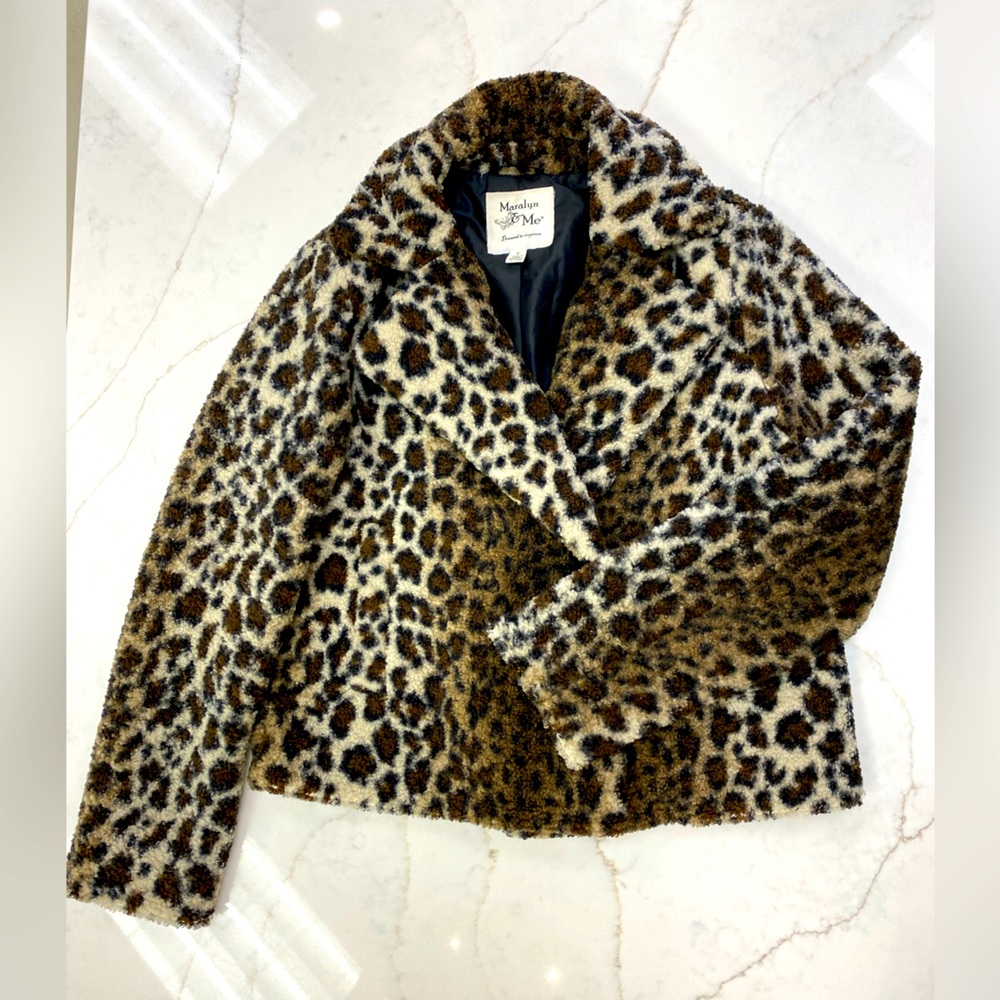 Ladies Marilyn & Me Leopard print Sherpa Coat